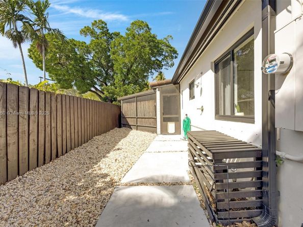 1114 SW 19th St, Fort Lauderdale FL 33315