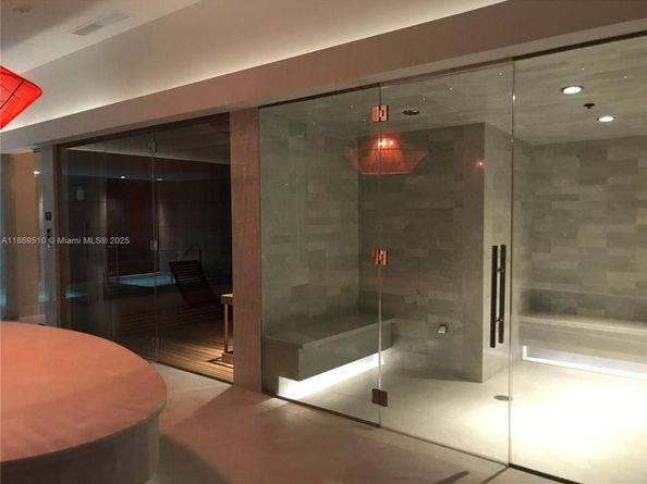 1010 Brickell Ave 2110, Miami FL 33131