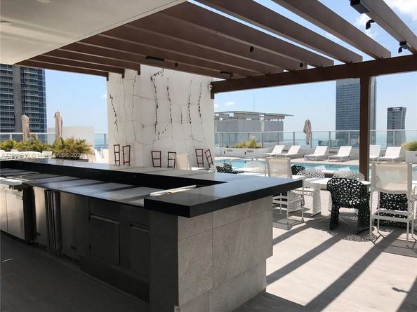 1010 Brickell Ave 2110, Miami FL 33131