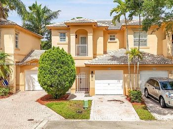 884 NW 170th Ter