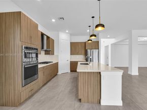 12535 N Parkland Bay Trl, Parkland FL 33076