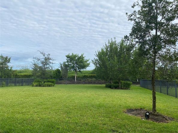 12535 N Parkland Bay Trl, Parkland FL 33076