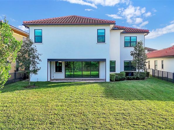 12535 N Parkland Bay Trl, Parkland FL 33076