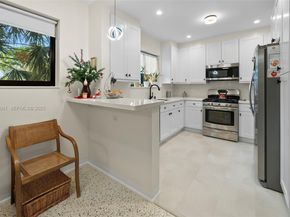 7517 Cutlass Ave, North Bay Village FL 33141