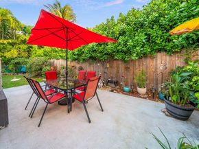 7517 Cutlass Ave, North Bay Village FL 33141