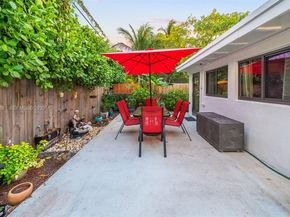 7517 Cutlass Ave, North Bay Village FL 33141