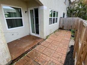 870 NE 212th Ter 3, Miami FL 33179
