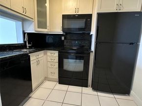 488 NW 165th St Rd B614, Miami FL 33169