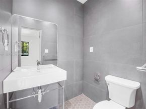 880 NE 72nd Ter, Miami FL 33138