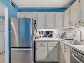 2901 NW 46th Ave 306, Lauderdale Lakes FL 33313