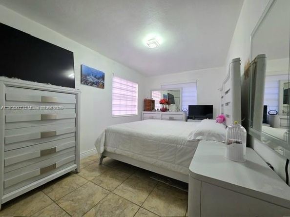 1301 Kasim St, Opa-Locka FL 33054