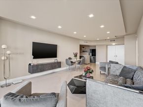 20281 E Country Club Dr 304, Aventura FL 33180