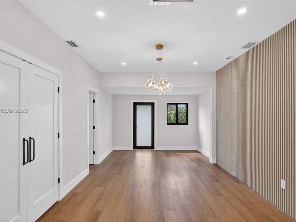 3135 SW 7th St, Miami FL 33135