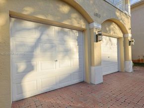 6853 NW 113th Pl, Doral FL 33178