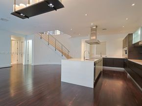 6853 NW 113th Pl, Doral FL 33178