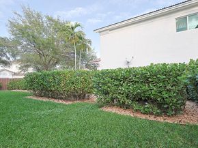 6853 NW 113th Pl, Doral FL 33178