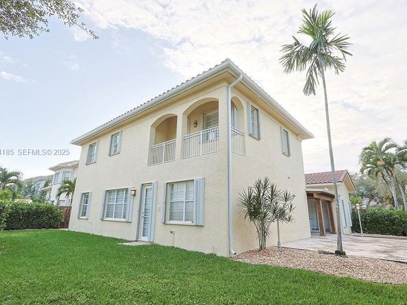 6853 NW 113th Pl, Doral FL 33178