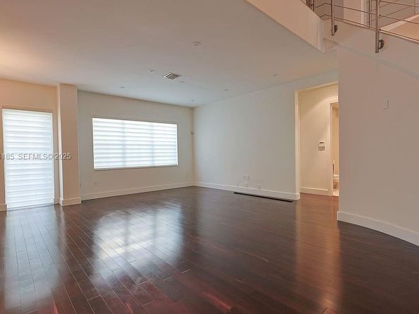 6853 NW 113th Pl, Doral FL 33178