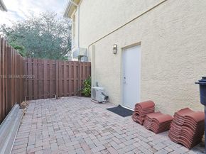 6853 NW 113th Pl, Doral FL 33178