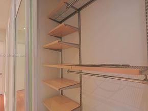 6853 NW 113th Pl, Doral FL 33178