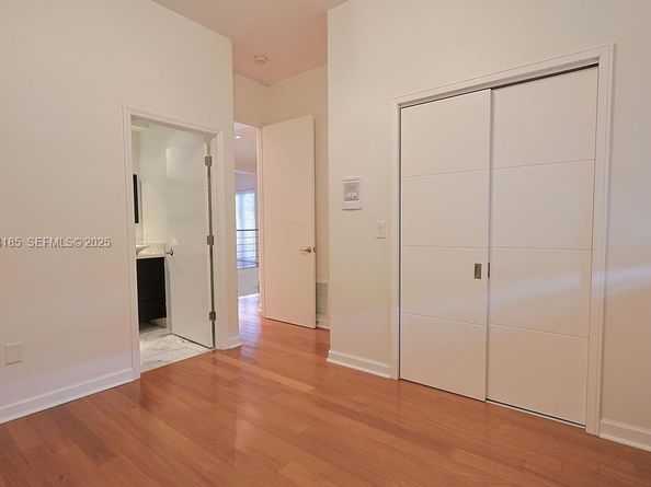 6853 NW 113th Pl, Doral FL 33178