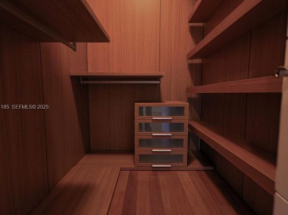 6853 NW 113th Pl, Doral FL 33178