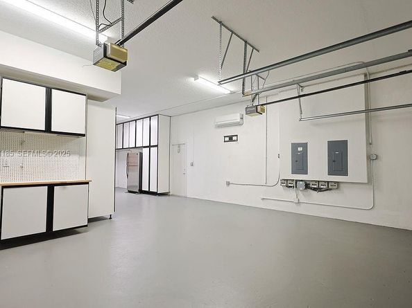 6853 NW 113th Pl, Doral FL 33178