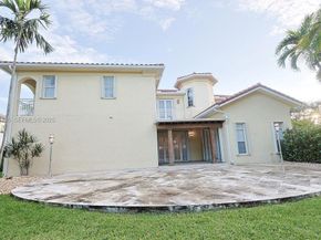 6853 NW 113th Pl, Doral FL 33178