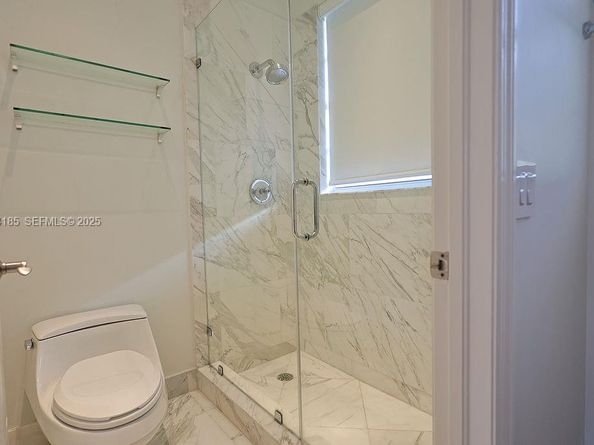 6853 NW 113th Pl, Doral FL 33178