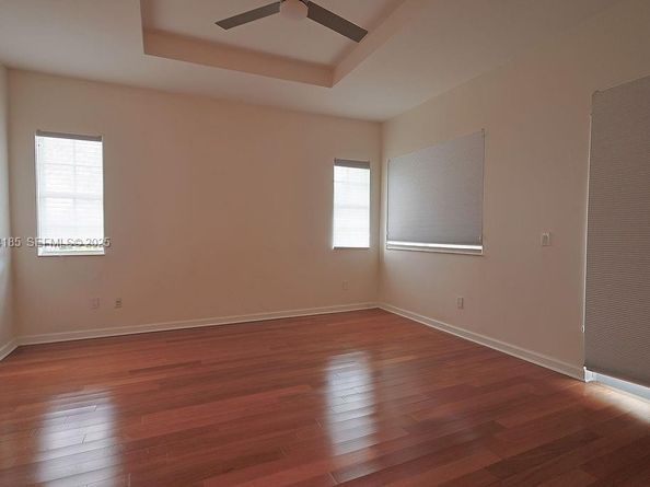 6853 NW 113th Pl, Doral FL 33178