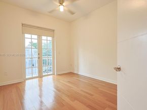 6853 NW 113th Pl, Doral FL 33178