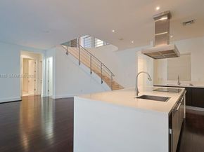 6853 NW 113th Pl, Doral FL 33178