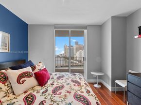 701 Brickell Key Blvd 1603, Miami FL 33131