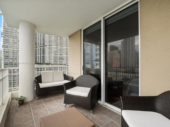 701 Brickell Key Blvd 1603, Miami FL 33131