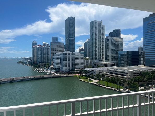 701 Brickell Key Blvd 1603, Miami FL 33131