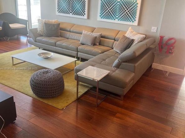 701 Brickell Key Blvd 1603, Miami FL 33131