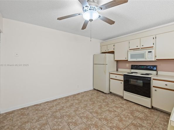 10105 W Sunrise Blvd 104, Plantation FL 33322