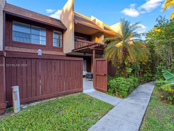 6554 SW 114th Pl E74, Miami FL 33173