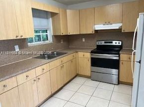 415 N 60th Way, Hollywood FL 33024