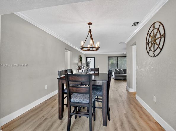 12311 NW 29th St, Sunrise FL 33323