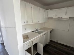 42 Sheffield B B, West Palm Beach FL 33417