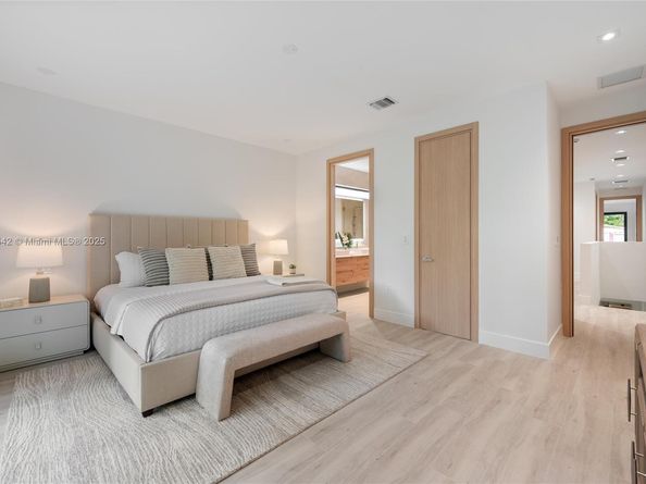 3163 Hibiscus St 3163, Miami FL 33133