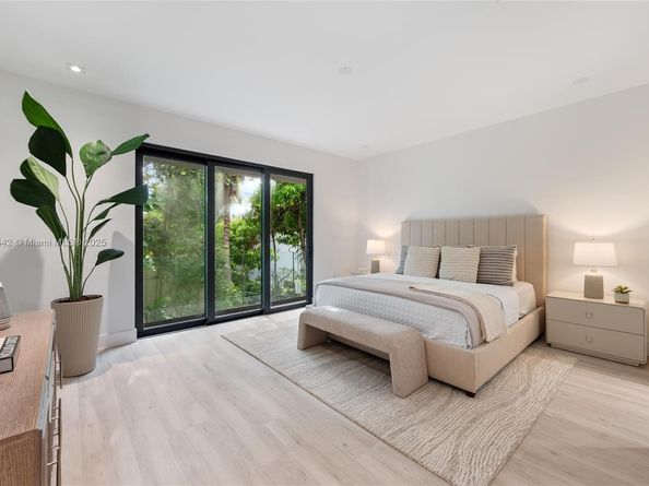 3163 Hibiscus St 3163, Miami FL 33133