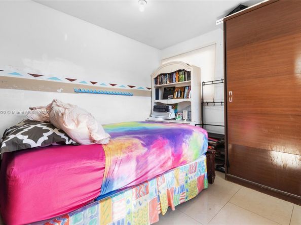 18151 NE 9th Ct, North Miami Beach FL 33162