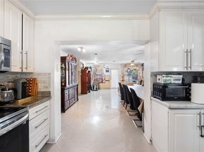 18151 NE 9th Ct, North Miami Beach FL 33162