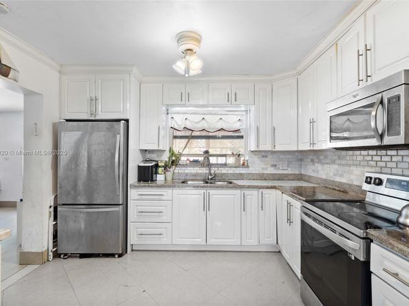 18151 NE 9th Ct, North Miami Beach FL 33162