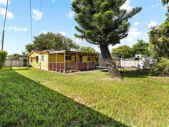 18151 NE 9th Ct, North Miami Beach FL 33162