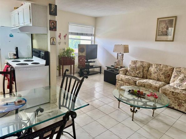 2145 Pierce St 403, Hollywood FL 33020