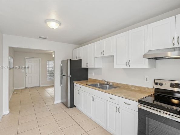 5409 N Andrews Ave, Oakland Park FL 33309