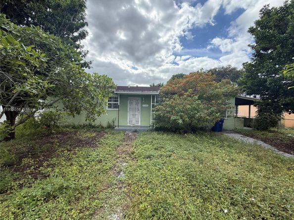9100 Broad Manor Rd, Miami FL 33147